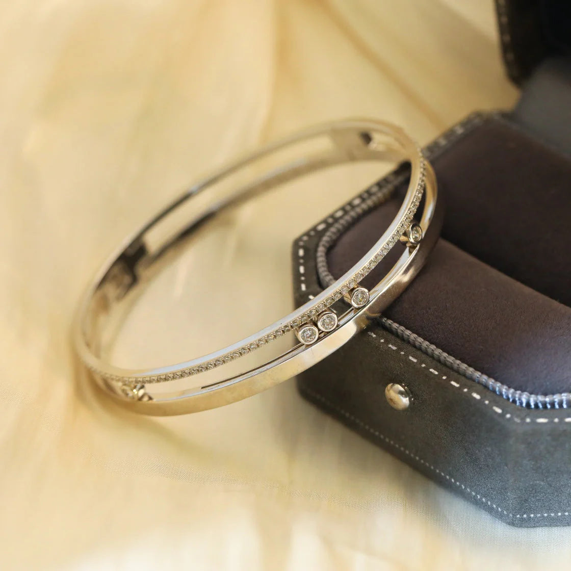 [⭐Hinora Jewelry]Move Romane Diamond Bangle Bracelet