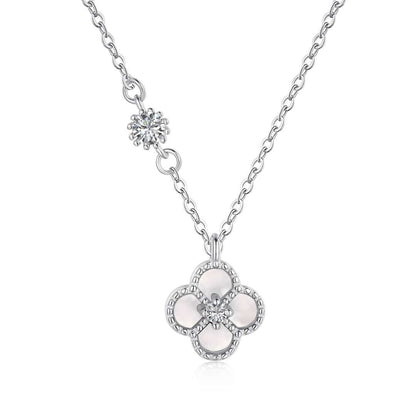 [Hinora Jewelry]Delicate Flower Shape Necklace