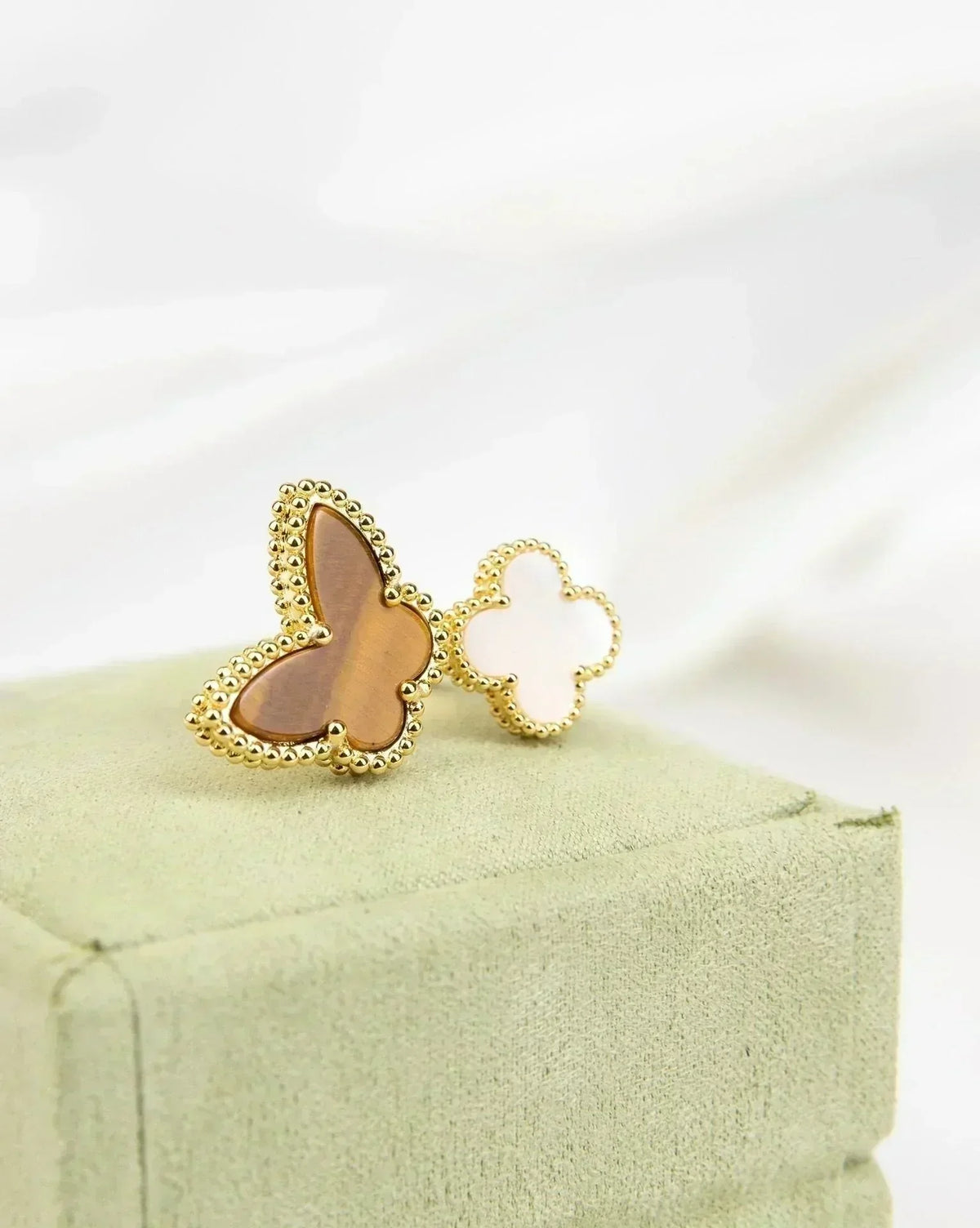 [⭐Hinora Jewelry]LUCKY BETWEEN THE FINGER RING