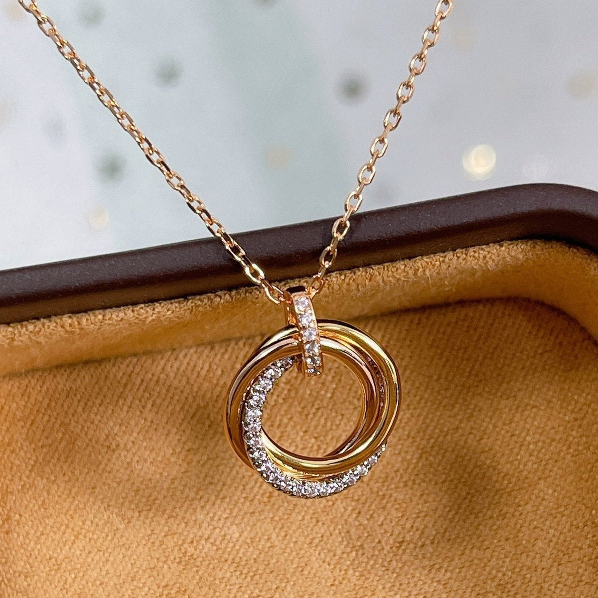 [⭐Hinora Jewelry]TRINITY NECKLACE SILVER GOLD PINK GOLD DIAMONDS