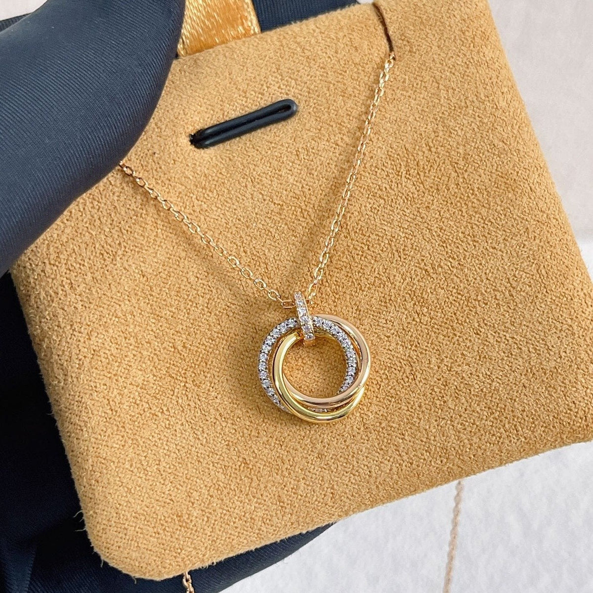 [⭐Hinora Jewelry]TRINITY NECKLACE SILVER GOLD PINK GOLD DIAMONDS