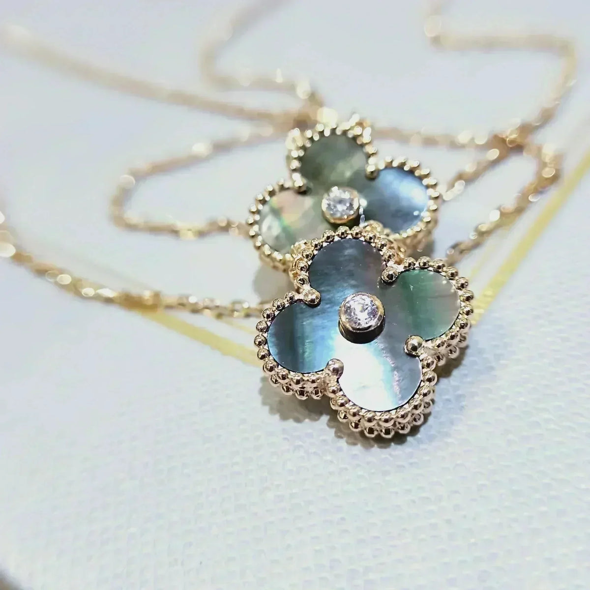 [⭐Hinora Jewelry]CLOVER 15MM DIAMOND AND MOTHER-OF-GREY NECKLACE