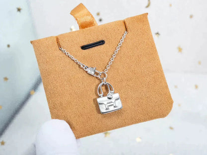 [⭐Hinora Jewelry]AMULETTE PEDANT SILVER NECKLACE