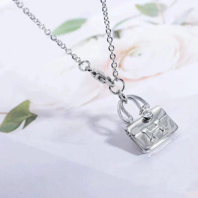 [⭐Hinora Jewelry]AMULETTE PEDANT SILVER NECKLACE