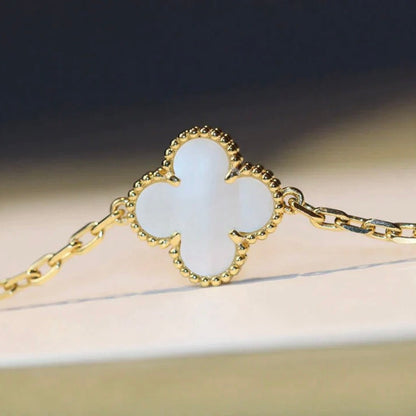 [⭐Hinora Jewelry]CLOVER 20 MOTIFS WHITE MOP NECKLACE