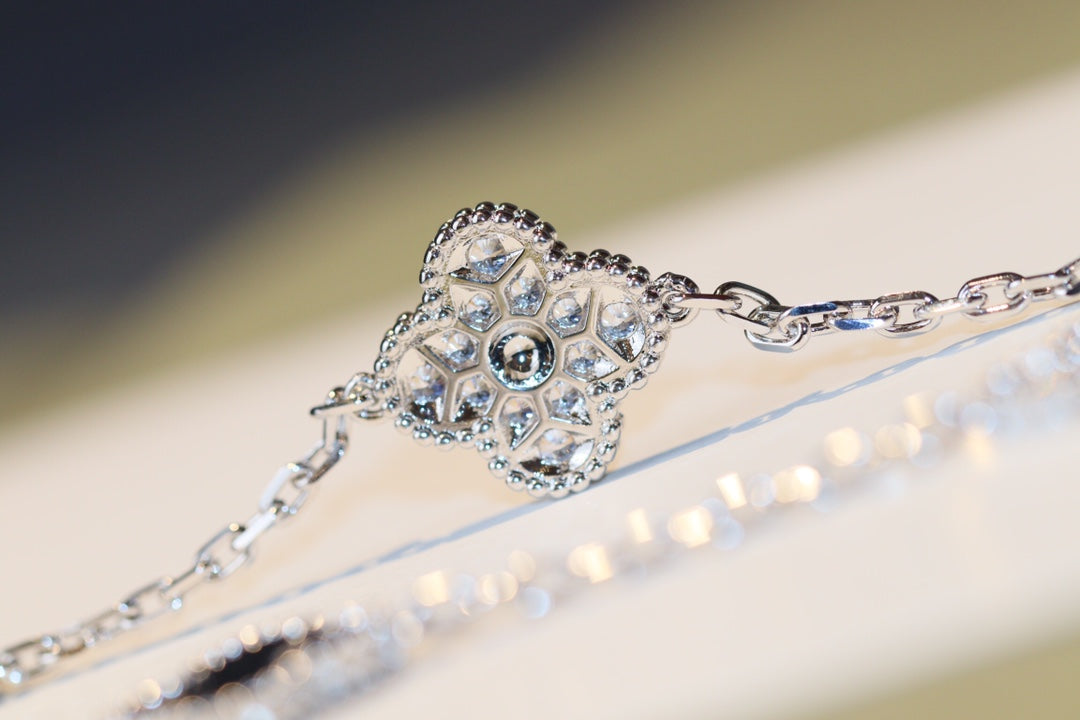 [⭐Hinora Jewelry]CLOVER 20 MOTIFS ONYX DIAMOND SILVER