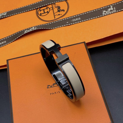 [⭐Hinora Jewelry]H BRACELET 12MM BLACK BEIGE CERAMIC