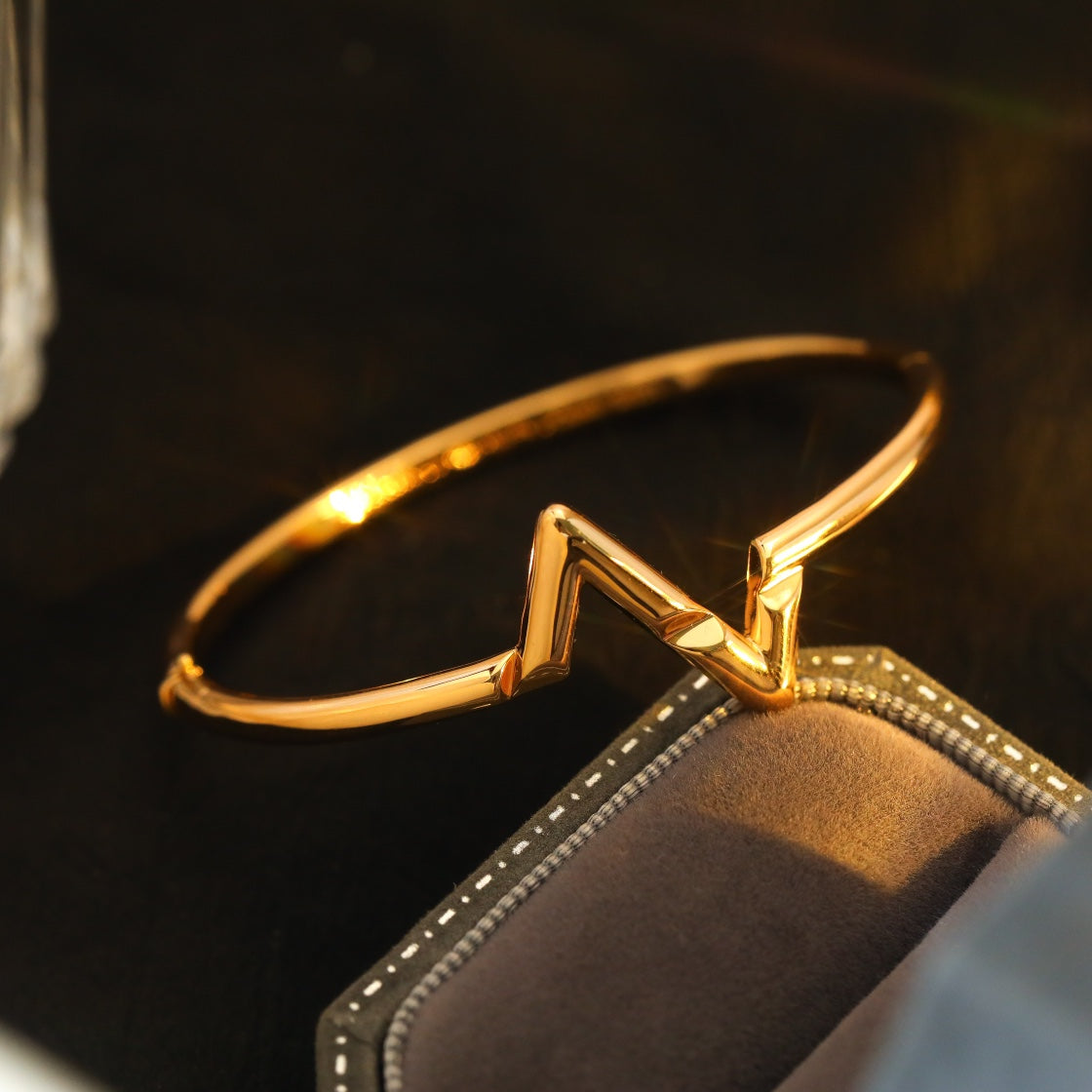 [⭐Hinora Jewelry]VOLTE UPSITE DOWN BRACELET