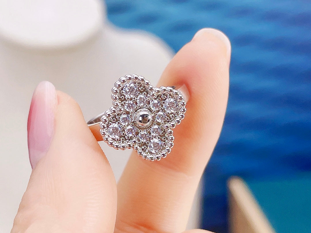[⭐Hinora Jewelry]CLOVER DIAMOND RING