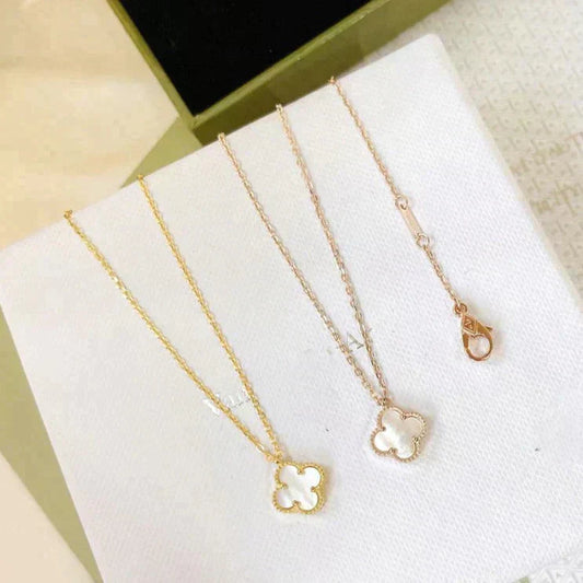 [⭐Hinora Jewelry]CLOVER MINI 9.5MM WHITE MOTHER-OF-PEARL NECKLACE