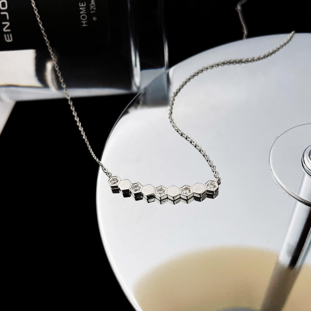 [⭐Hinora Jewelry]BEE MY LOVE DIAMOND NECKLACE