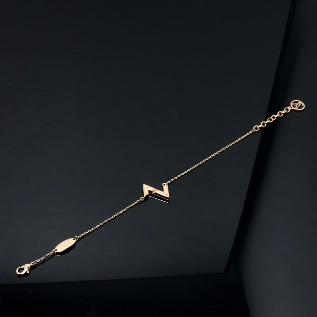 [⭐Hinora Jewelry]VOLT LV LOGO BRACELET