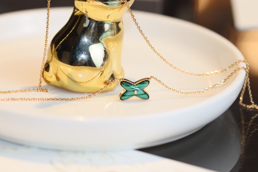 [⭐Hinora Jewelry]JEUX MALACHITE 1 DIAMOND PINK GOLD NECKLACE