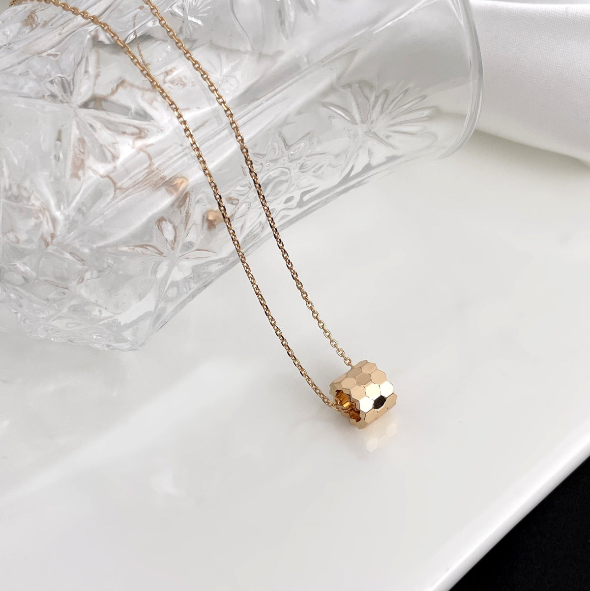 [⭐Hinora Jewelry]BEE MINI NECKLACE