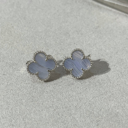 [⭐Hinora Jewelry]CLOVER CHALCEDONY SILVER STUD EARRINGS