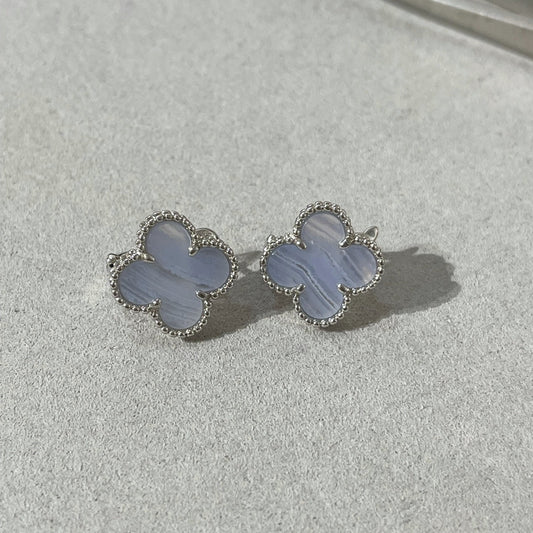 [⭐Hinora Jewelry]CLOVER CHALCEDONY SILVER STUD EARRINGS
