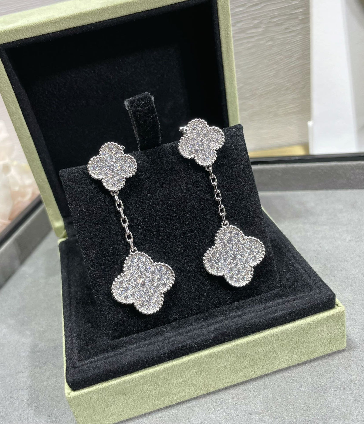 [⭐Hinora Jewelry]CLOVER 2 MOTIFS DIAMOND PAVED SILVER EARRINGS
