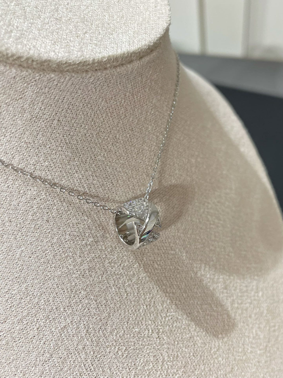 [⭐Hinora Jewelry]LIENS EVIDENCE DIAMOND PAVED NECKLACE