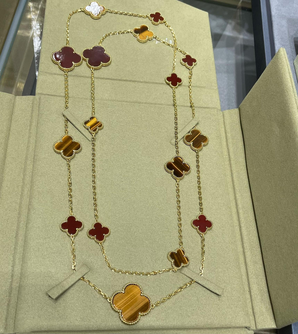 [⭐Hinora Jewelry]CLOVER 16 MOTIF CARNELIAN TIGER EYE ROSE GOLD NECKLACE