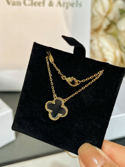 [⭐Hinora Jewelry]CLOVER ROCK CRYSTAL ROSE GOLD NECKLACE