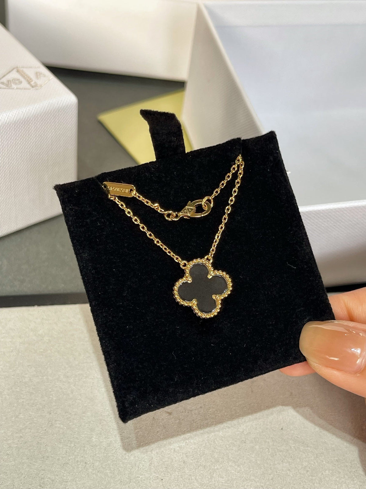 [⭐Hinora Jewelry]CLOVER ROCK CRYSTAL ROSE GOLD NECKLACE