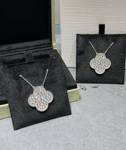 [⭐Hinora Jewelry]CLOVER 25MM LARGE PENDANT DIAMOND PAVED SILVER NECKLACE
