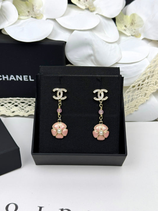[⭐Hinora Jewelry]26C Pink Camellia Enamel Pendant with Double C Earrings