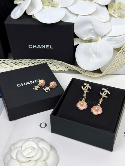 [⭐Hinora Jewelry]26C Pink Camellia Enamel Pendant with Double C Earrings