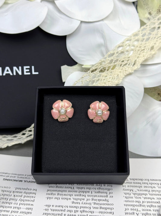 [⭐Hinora Jewelry]26C Pink Camellia Pearl Enamel Stud Earrings
