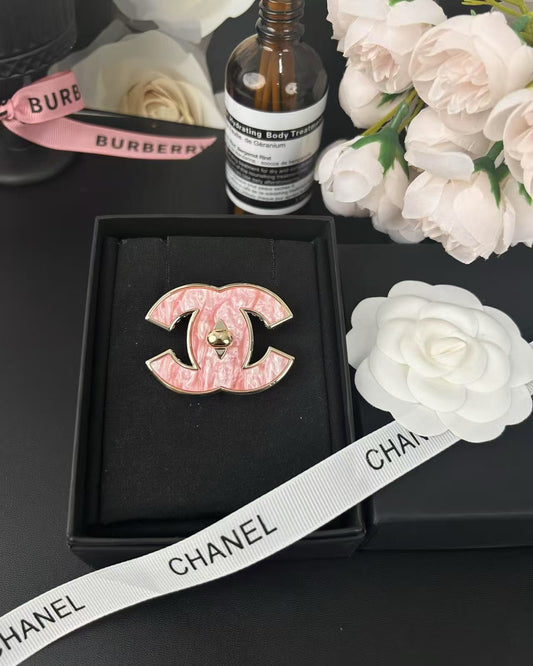 [⭐Hinora Jewelry]Pink Resin Classic Brooch 5cm