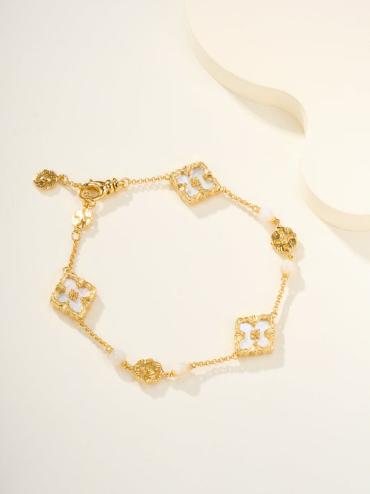 [⭐Hinora Jewelry]B.C.L ENAMELED Three-Flower Bracelet（Trumpet)