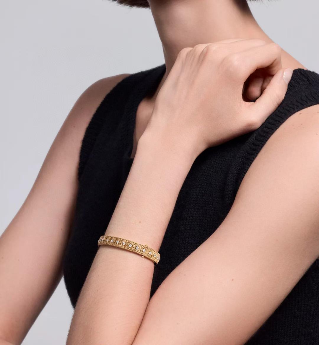 [⭐Hinora Jewelry]2026 WOVEN-PATTERN BRACELET SET WITH FULL DIAMOND INLAY THREE-COLORS