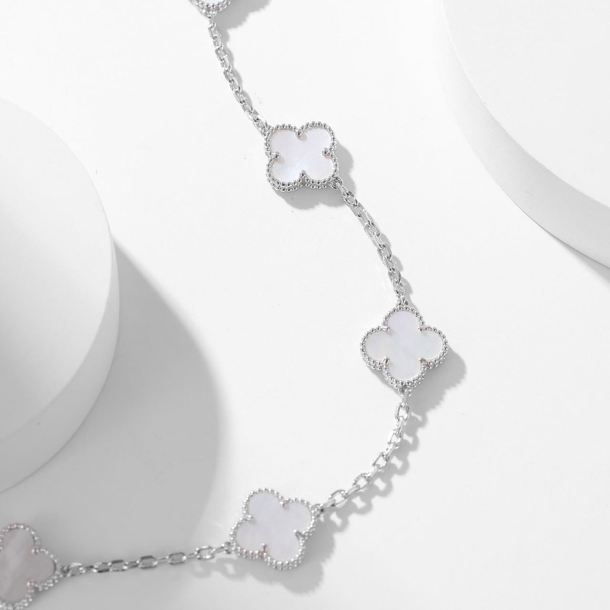 [⭐Hinora Jewelry]CLOVER 10 MOTIFS WHITE MOTHER OF PEARL NECKLACE