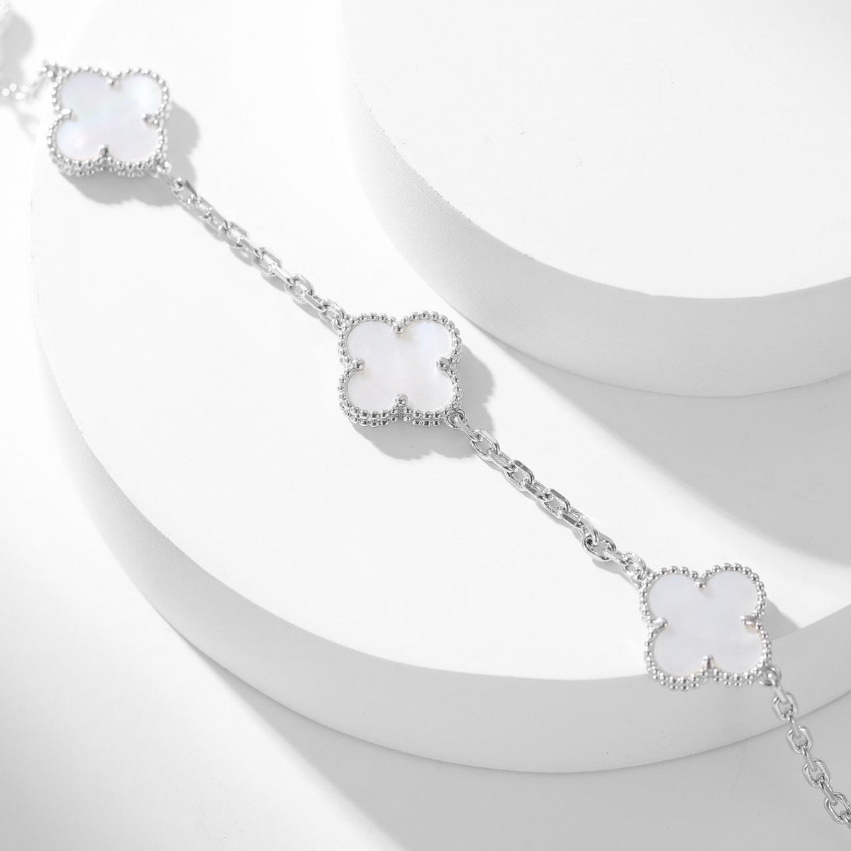 [⭐Hinora Jewelry]CLOVER 10 MOTIFS WHITE MOTHER OF PEARL NECKLACE