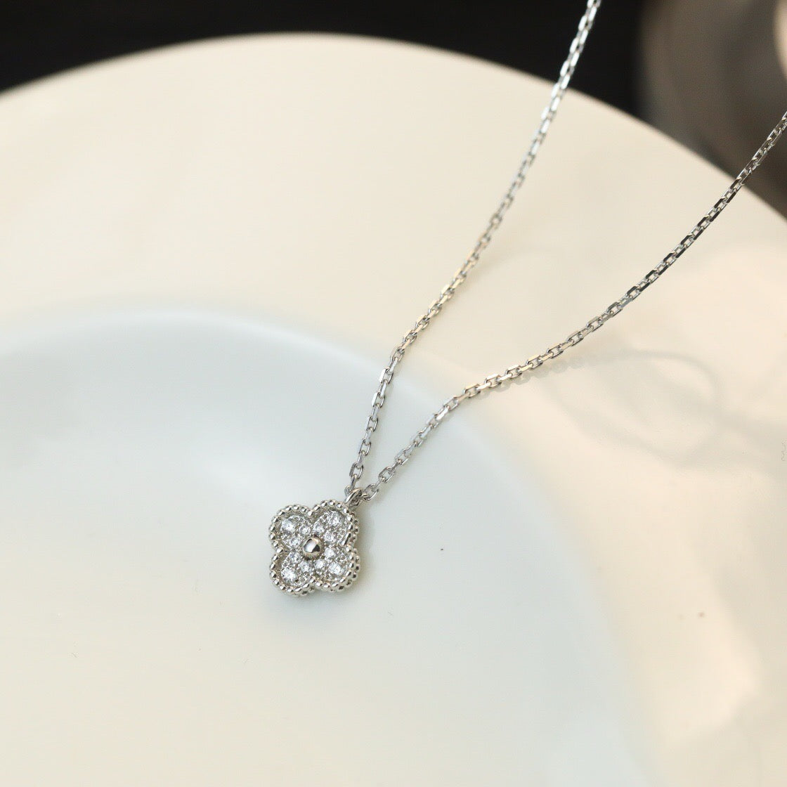 [⭐Hinora Jewelry]CLOVER MINI 9.5MM PENDANT DIAMOND NECKLACE