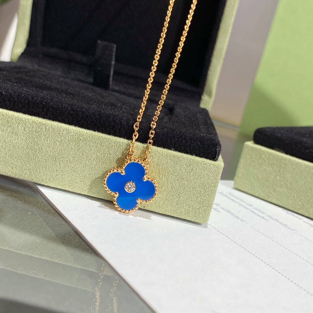 [⭐Hinora Jewelry]CLOVER 15MM DIAMOND AND BLUE AGATE NECKLACE