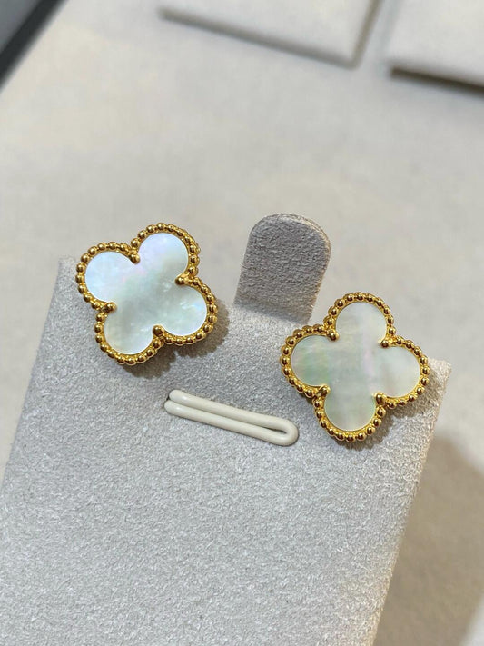 [⭐Hinora Jewelry] CLOVER LARGE (20mm) 1 MOTIFS WHITE MOP STUD EARRINGS