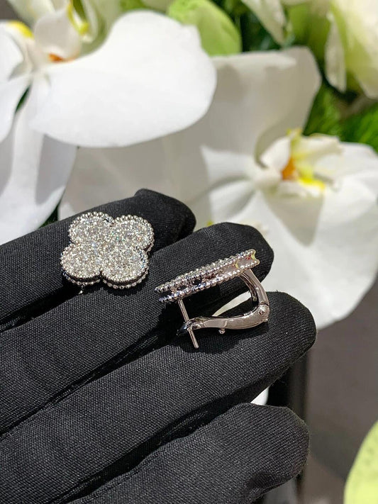 [⭐Hinora Jewelry]CLOVER 20MM MOTIFS DIAMOND STUD EARRINGS SILVER