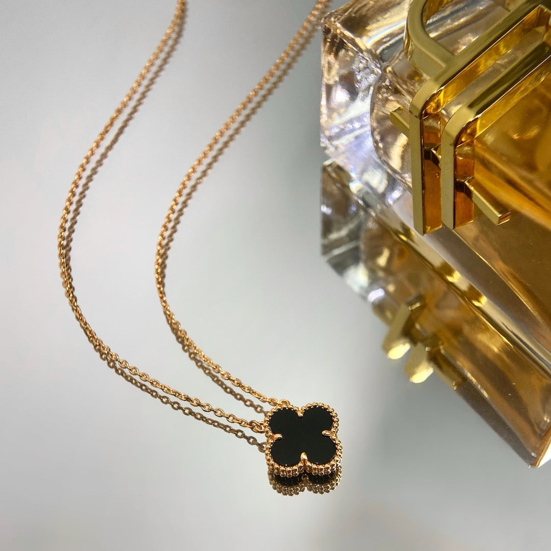 [⭐Hinora Jewelry]CLOVER 15MM BLACK ONYX SINGLE FLOWER NECKLACE