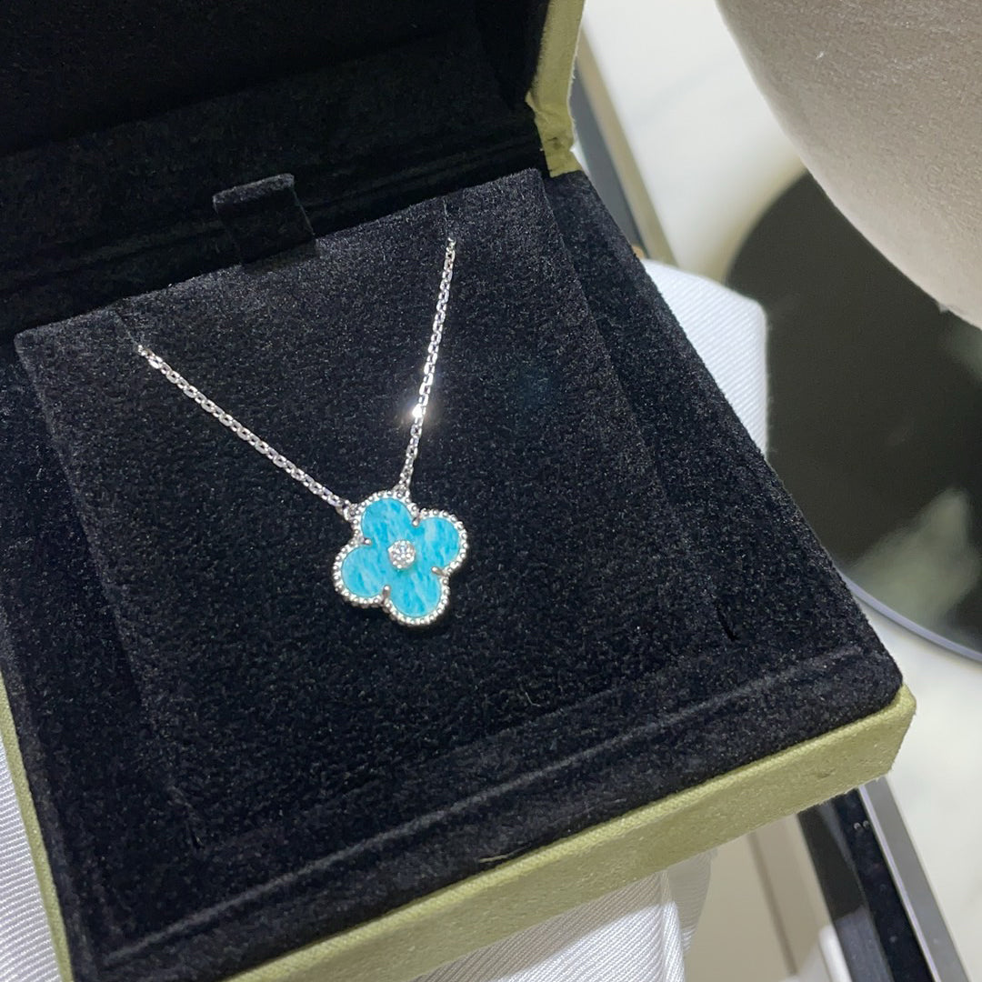 [⭐Hinora Jewelry]CLOVER 15MM DIAMOND SVRES PORCELAIN  NECKLACE SILVER