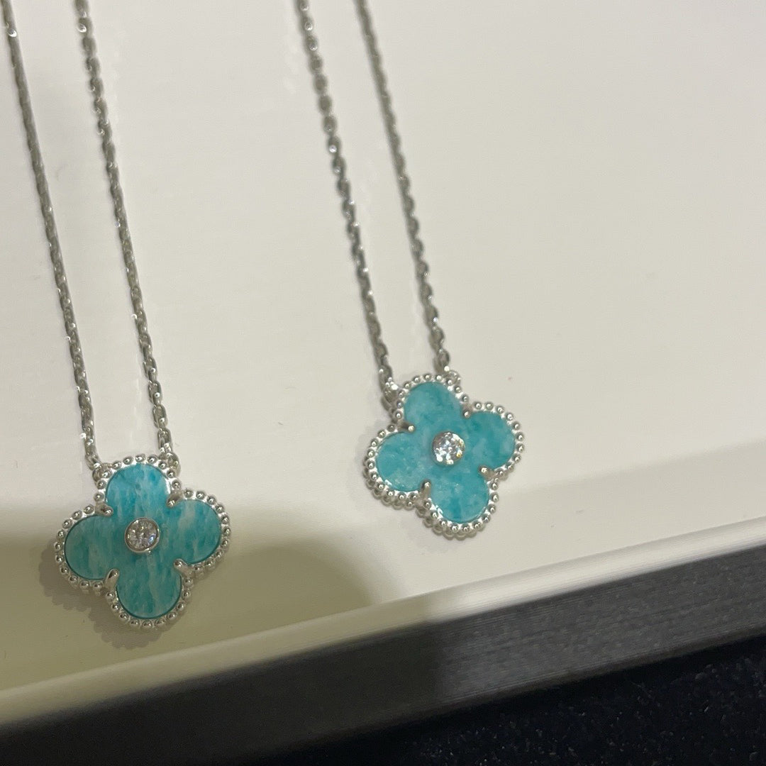 [⭐Hinora Jewelry]CLOVER 15MM DIAMOND SVRES PORCELAIN  NECKLACE SILVER