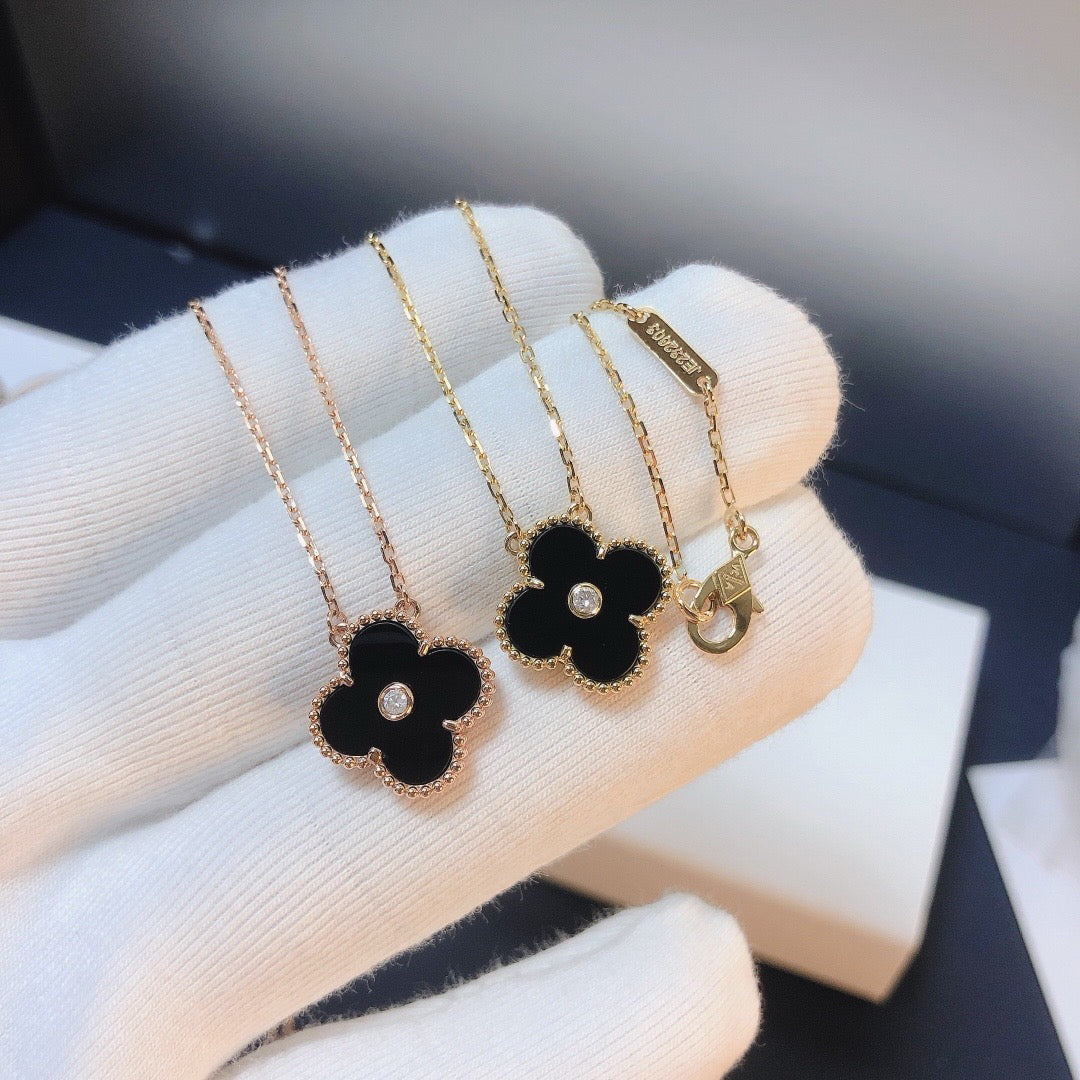 [⭐Hinora Jewelry]CLOVER 15MM DIAMOND ONYX NECKLACE