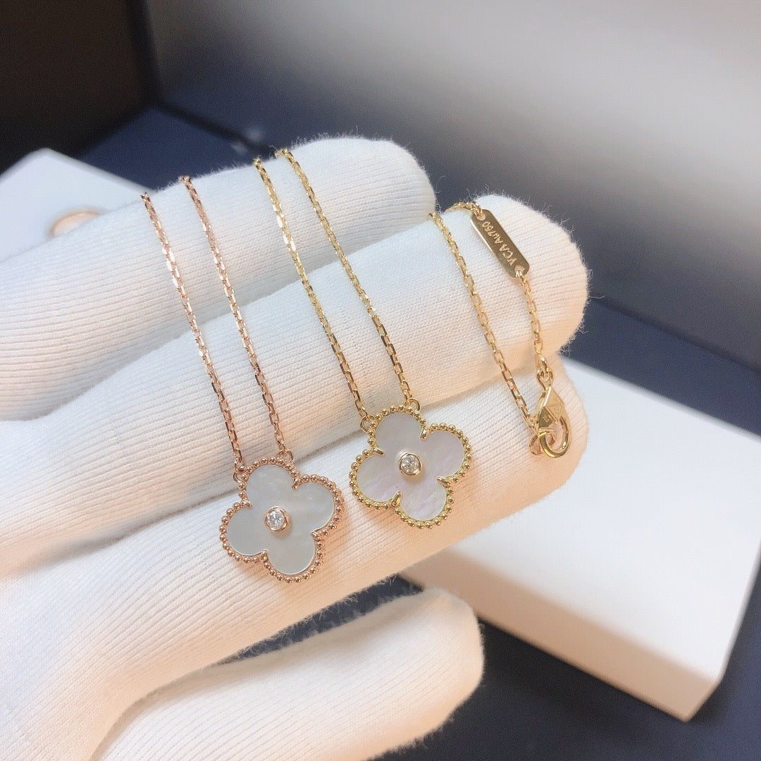[⭐Hinora Jewelry]CLOVER 15MM DIAMOND WHITE FRITILLARIA NECKLACE