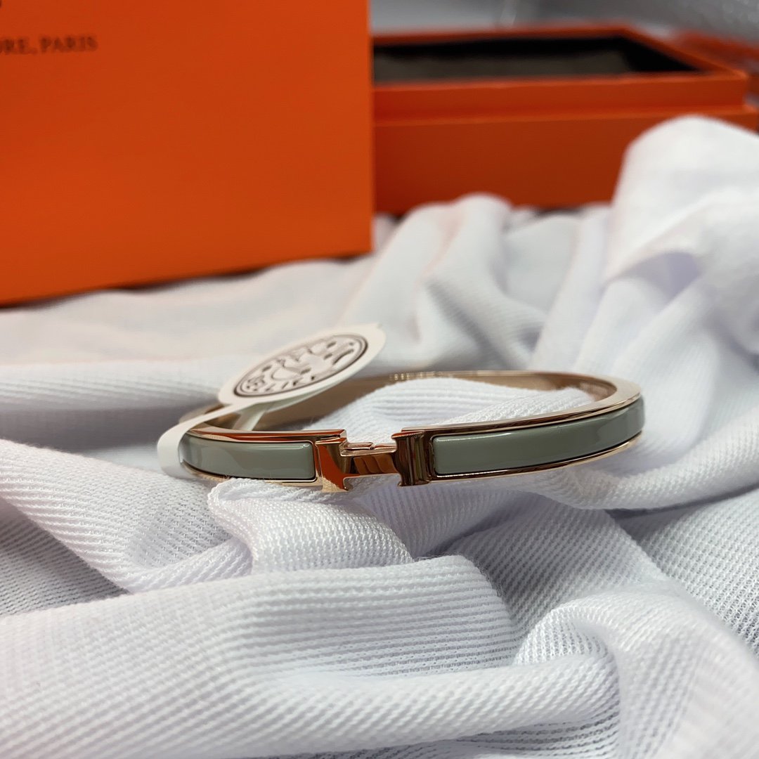 [⭐Hinora Jewelry]CLASSIC HM CLIC GREEN 8MM ENAMEL BRACELET