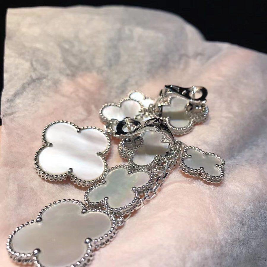 [⭐Hinora Jewelry]CLOVER EARRINGS WHITE MOP 4 MOTIFS SILVER