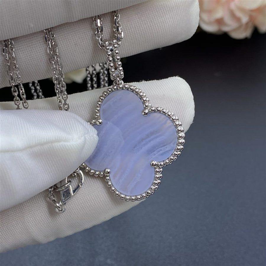 [⭐Hinora Jewelry]CLOVER SILVER CHALCEDONY BIG CLOVER NECKLACE