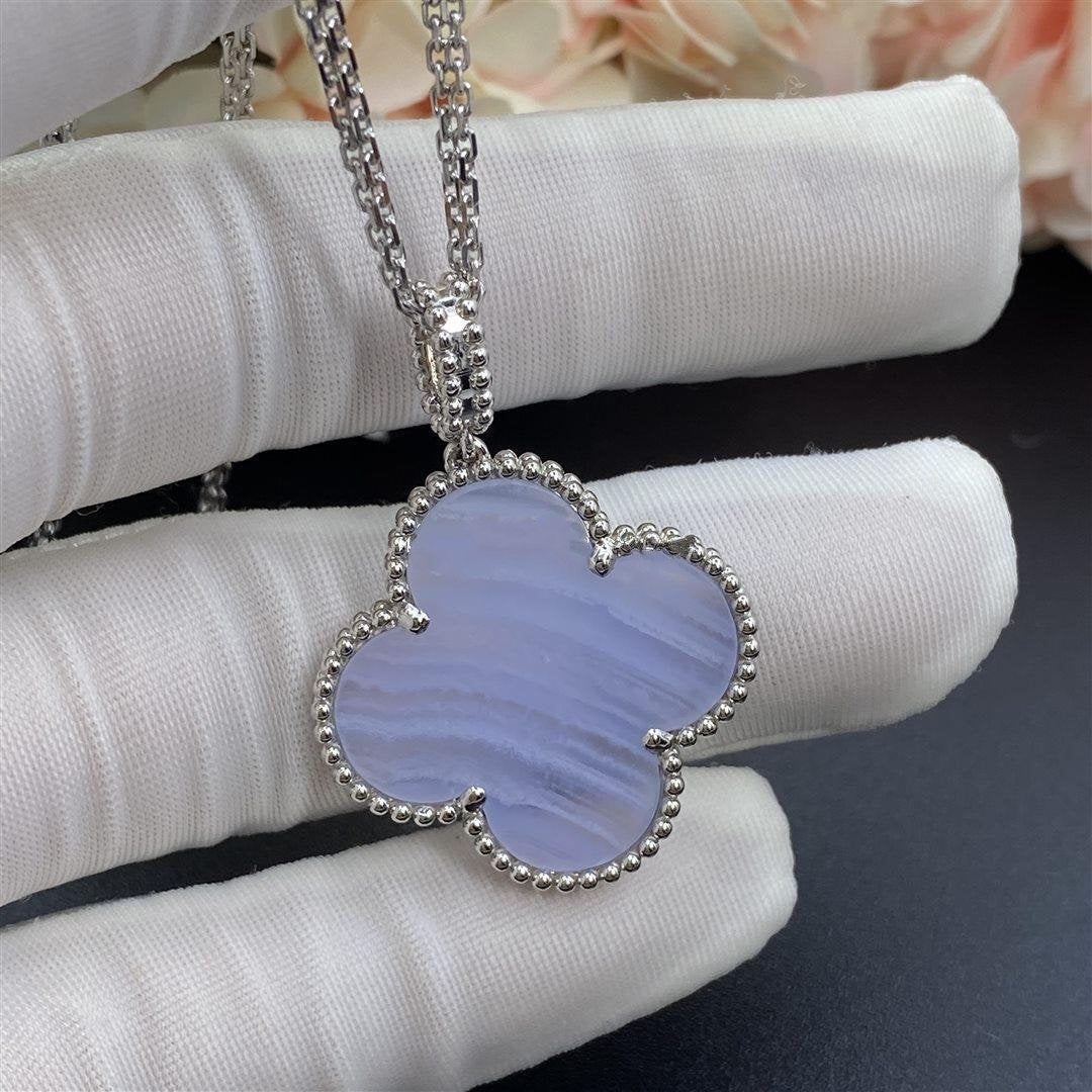 [⭐Hinora Jewelry]CLOVER SILVER CHALCEDONY BIG CLOVER NECKLACE
